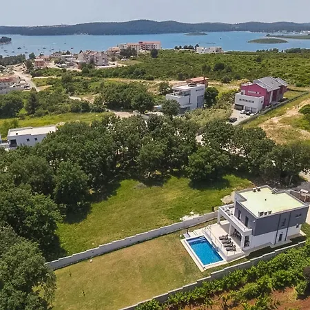 Villa Tara *