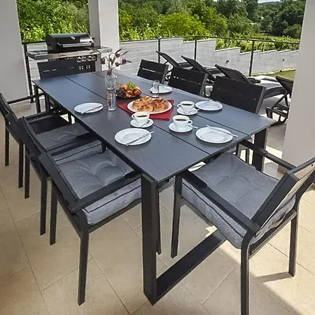 Tara Villa Medulin